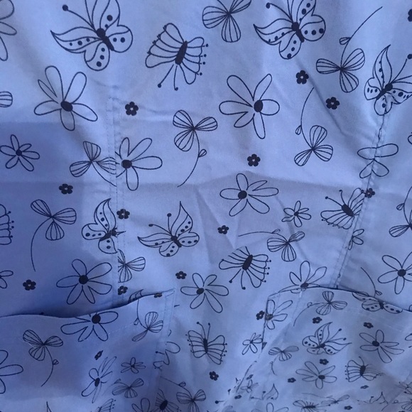 Scrub top - Picture 4 of 4